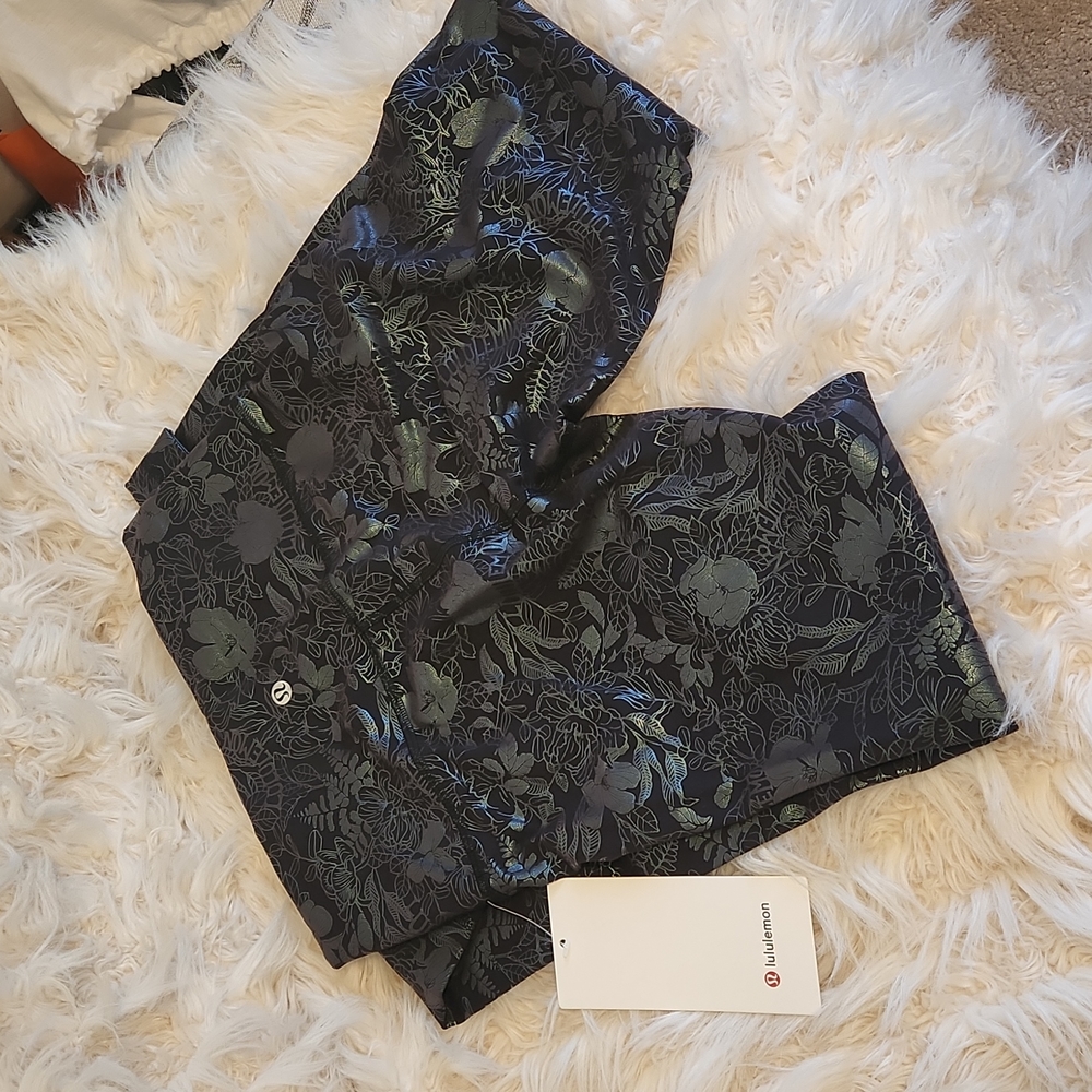 NWT Lululemon Wunder Train